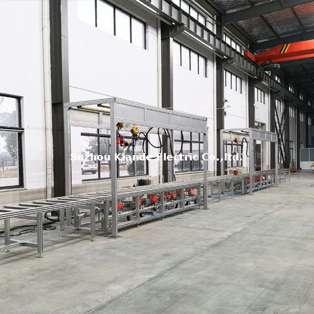 Machine d'assemblage de jeux de barres manuelle compacte en Chine pour conduit de bus coudé
