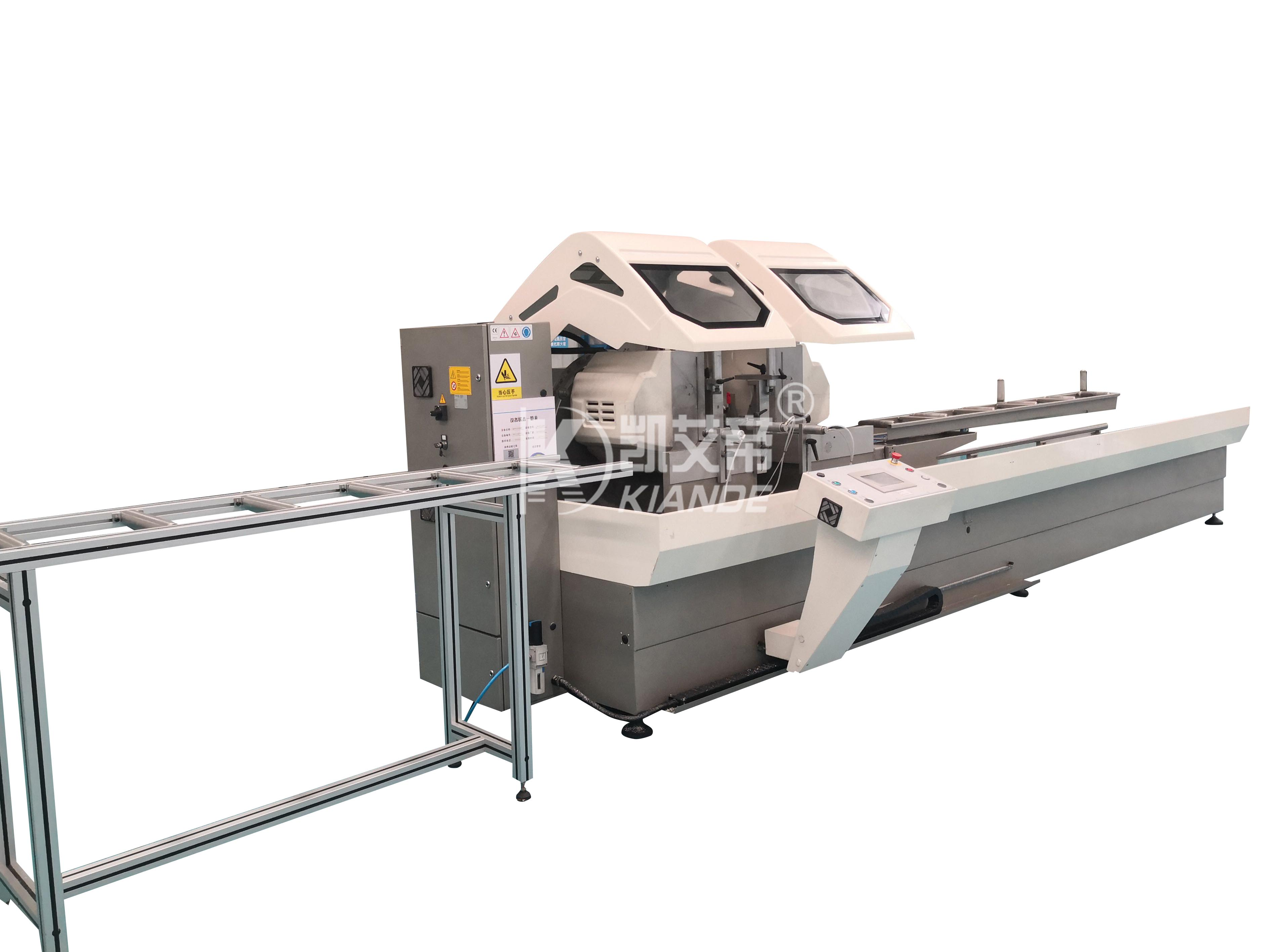 Machine de découpe de profilés en aluminium à double tête