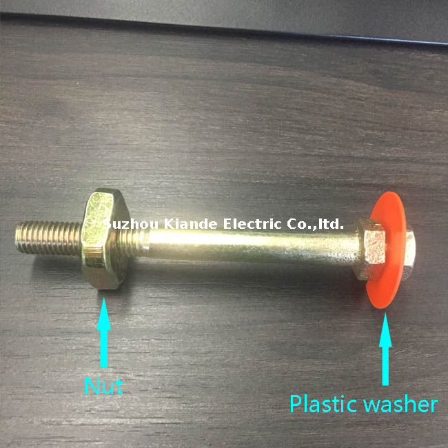 Étiquette d'instruction jaune en plastique pour le joint de barre omnibus de boulon indiquant le couple